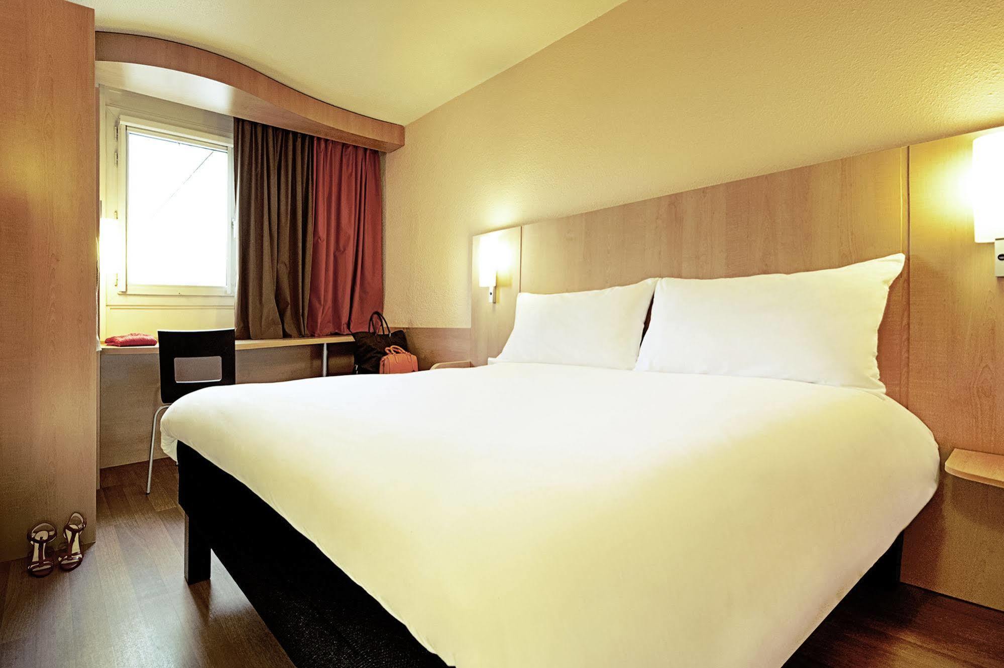B&B Hotel Rouen Centre Rive Droite Esterno foto